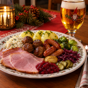 Vi välkomnar julen på Restaurang Skeppet i år!