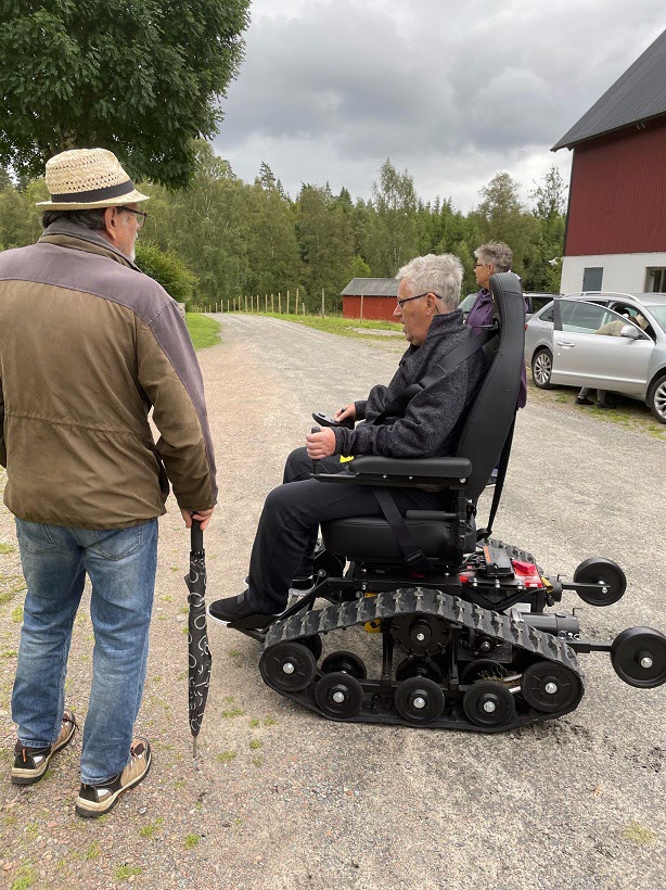 Göran Bengtssons demonstrerar sitt fordon.