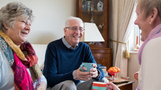 Välkommen till ett webbinarium med tips och inspiration till att starta  kontakt- och samtalsgrupper