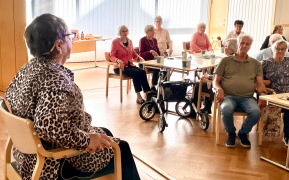 Stolsgympa på medlemsträffen den 8 oktober