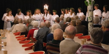 2025-12-16 Månadsmöte med Strålande Luciakonsert