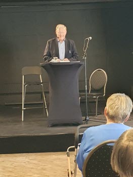Från månadsmöte då Göran Persson kåserade