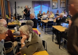 TRIVSELKVÄLL onsd 23 april kl 18.00 i Folkets Park
