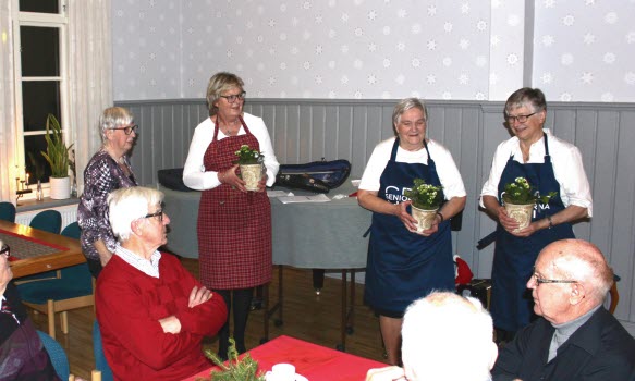 Gull-Britt Sjölin, Rosita Källeskog, Astrid Karlsson och Gun-Britt Gunnarsson