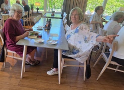 Försommarlunch i vackra Valle