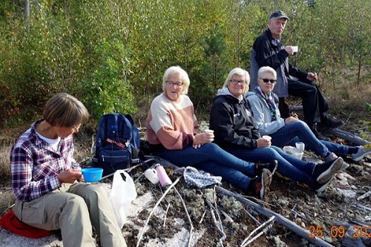 200925 Vandring vid OK Hällen