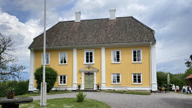 240527 Gårdarna runt sjön