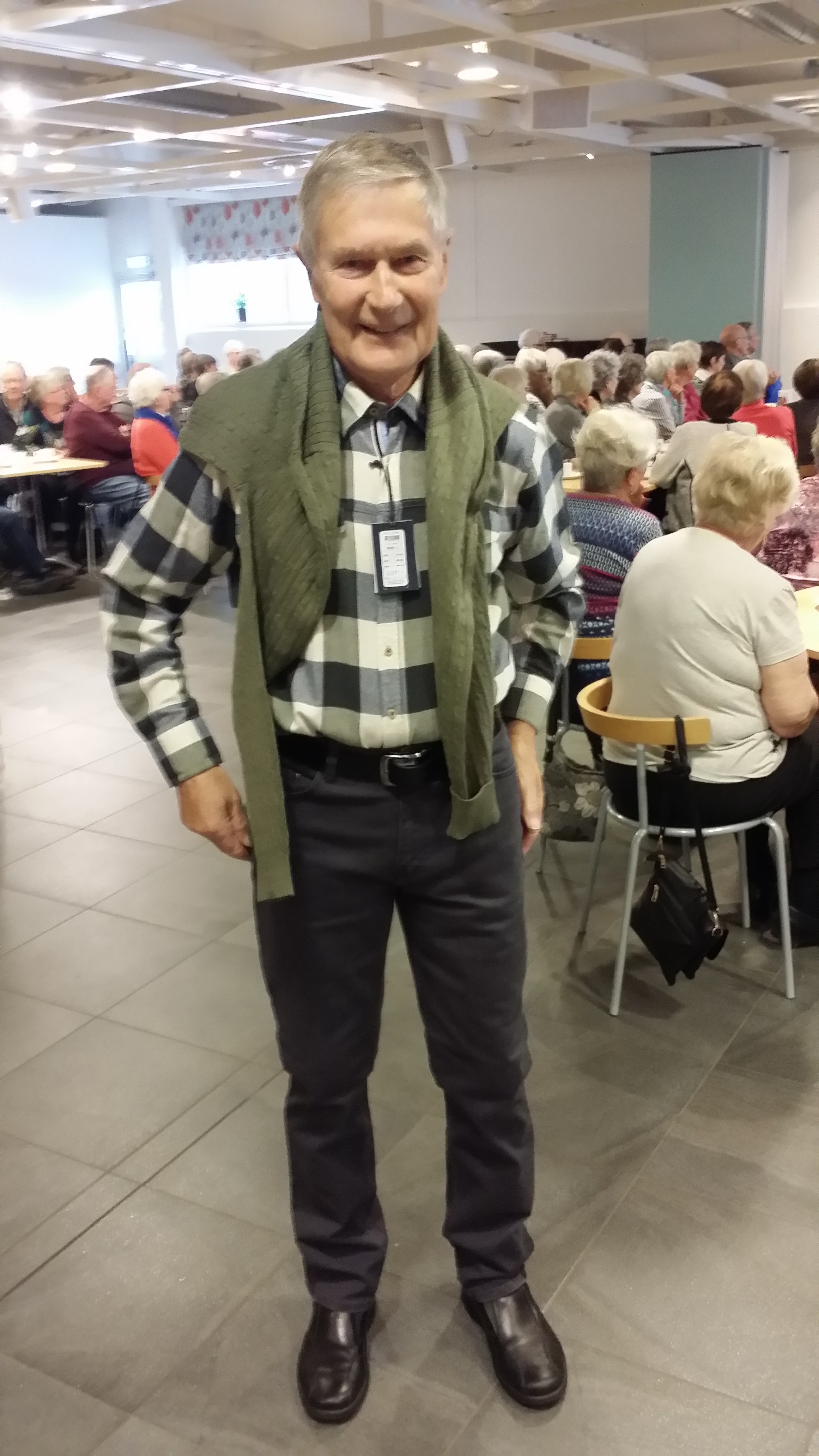 Carl-Axel Hedström i modern rutig skjorta