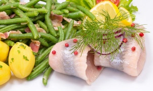 Välkommen på sillunch 4 september 13.00
