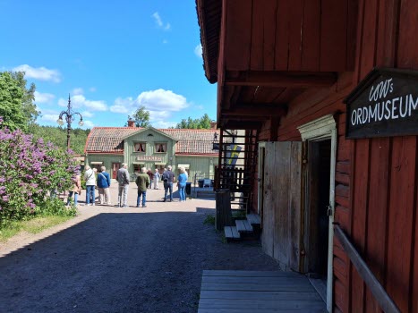 Gårdsmiljö från Vallby