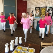 Afternoon tea med dans och modevisning på Moderna Museet