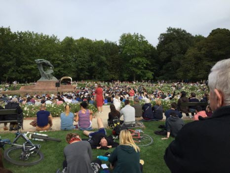 Polenesan,Bilder från Warzawad