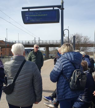 Seniorer åer tåg till Flen