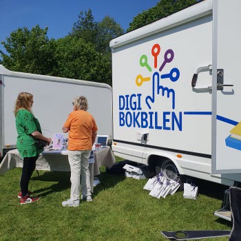 Från säker@digitalt Säfstaholms slottspark