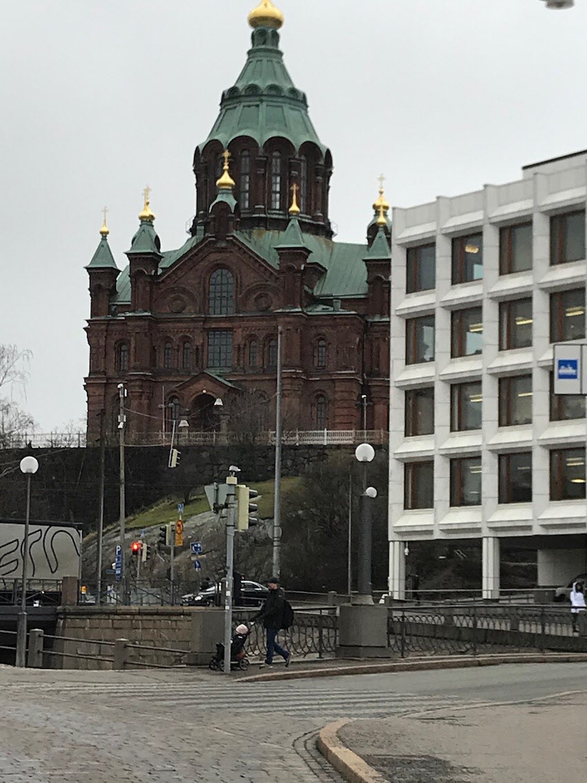 Uspenskijkatedralen är huvudkyrka för Helsingfors ortodoxa församling, Helsingfors ortodoxa stift och Finska ortodoxa kyrkan. Katedralen finns på Skatudden nära Helsingfors centrum och blev färdig 1868. 