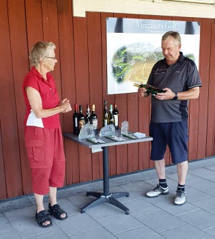Prisutdelning efter golf.