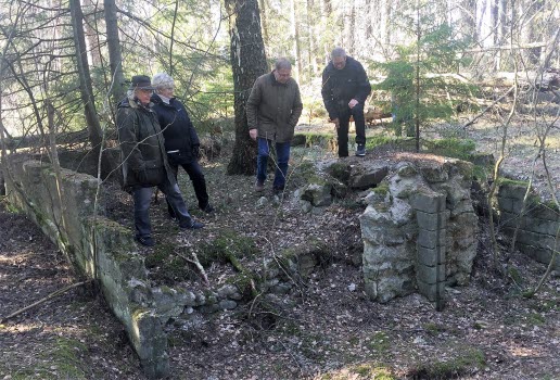 Vandring vid Gisesjön 190405