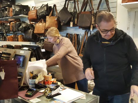 Gunnes väskor, Mantorps travbana och glasbruk 20181025