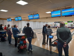 Det rullade på bra i Bowlinghallen!