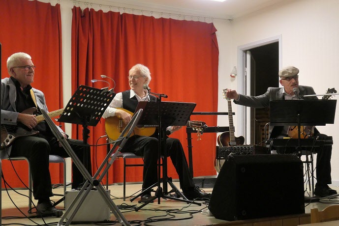Årsmötet i februari 2020 underhöll Bengans Trio från Hamburgö. Fr v Tommy Mattsson, Bengt Nilsson och Tomas Ferm.
