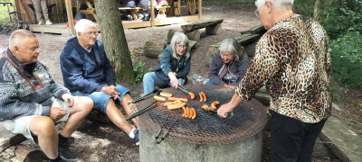 Grilleftermiddag vid grillplatsen, Örjabäcksdammen