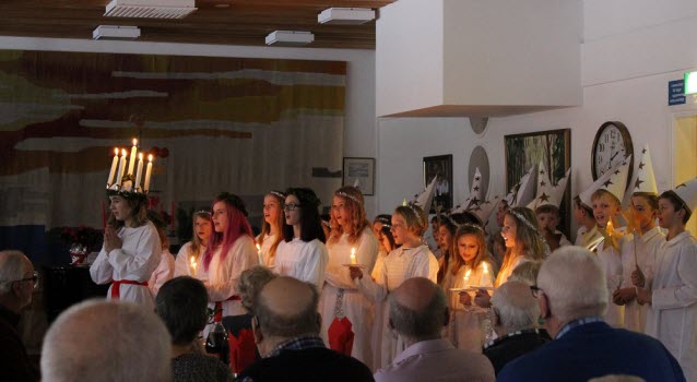 20171214 Julbord m lucia