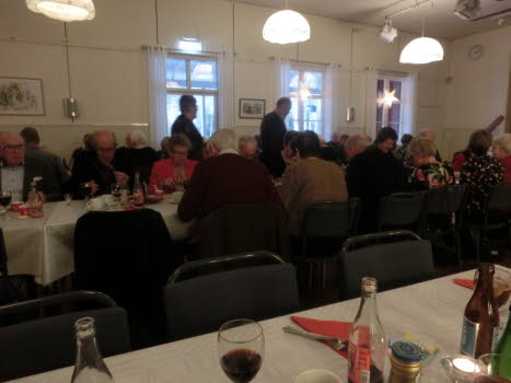 Julbord med lucia i Kalvsviks bygdegård