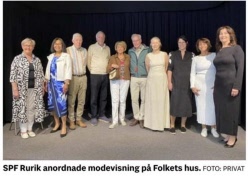 Modevisning i Folkets hus