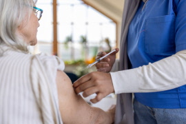 DN Debatt: ”Diskriminering att äldre ska betala för vaccin”