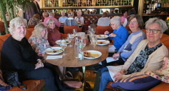 Populär lunch på Stadshotellet