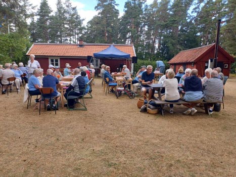 Högby hembygdsgård