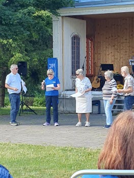 Från Trivselträff 240611