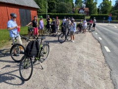 Den 28 juni styrde och trampade vi cyklarna mot Kvänslöv.