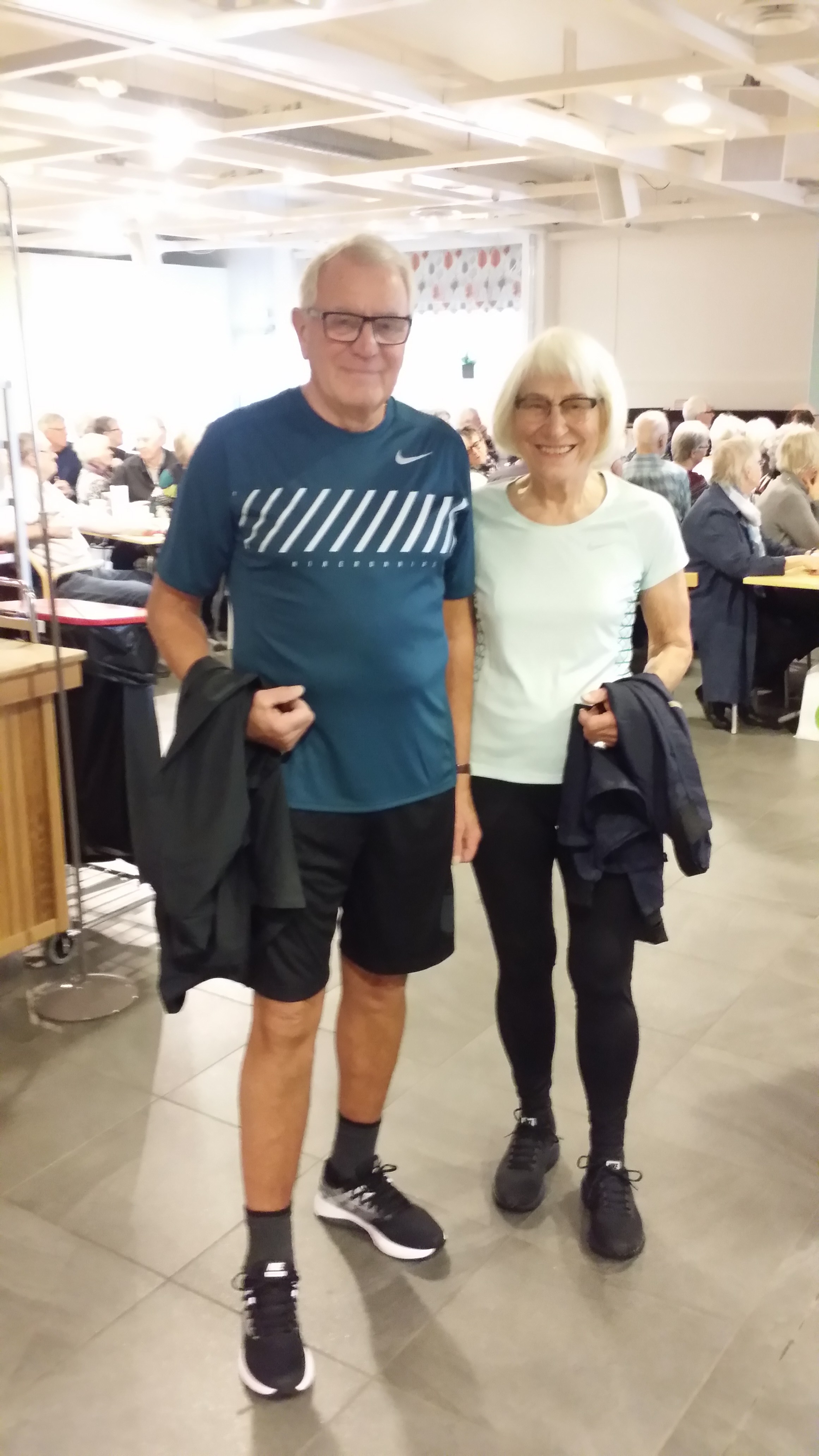 Sven-Olof Sandstedt och Ing-Marie Karlsson visade fritidskläder