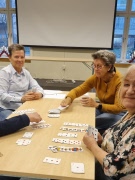 Några bilder från den uppskattade aktiviteten "Canasta a´la Inger" som spelas i Seniorcentrum