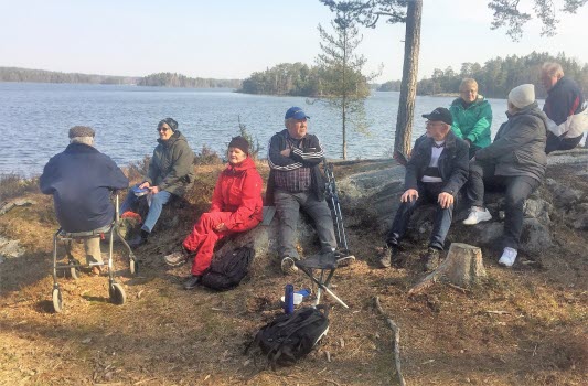 Vandring vid Gisesjön 190405