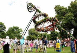Midsommarhälsningar