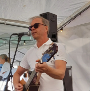 Månadsmöte måndagen den 13 april  i Orrekullagården kl. 15:00