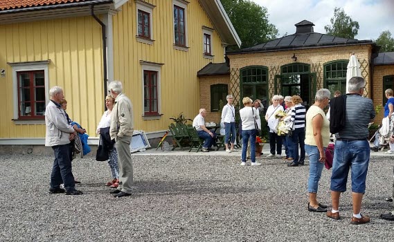 Caféutflykt till Ängbacka gård