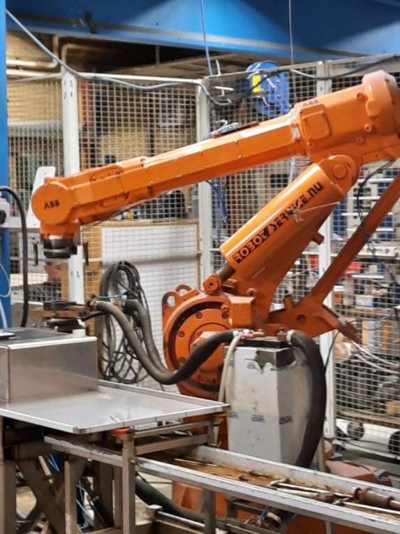 En robot som företaget själva byggt om för att passa deras ändamål 