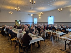 Snön lyste vit på taken på årsstämmodagen!