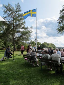 Kättilstad, Kulterna