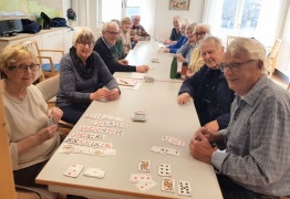 En bild från det glada Canastagänget på Valhalla