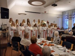 Reportage från Luciafirandet vid månadsmötet i December -25