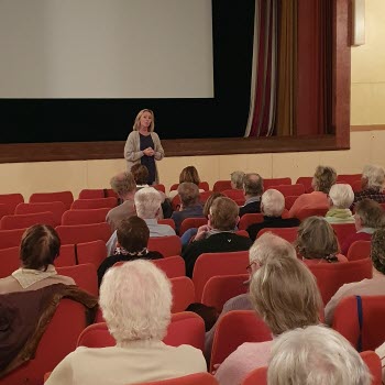 Från seniorbio i Vingåker. Nille på Ringsö visades