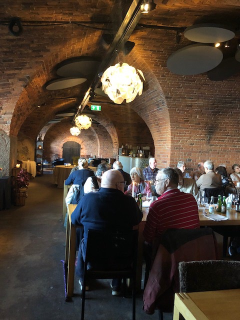 Lunchdags i Kastellets restaurang