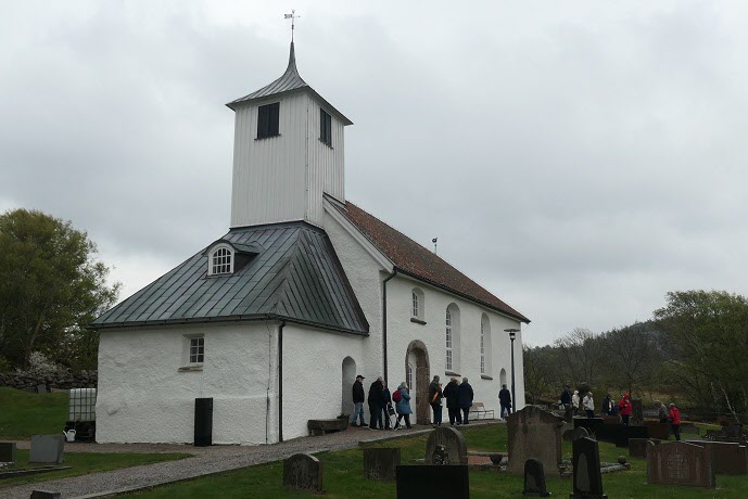 Nästa stopp är Bottna kyrka, även den är från 1100-talet.