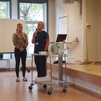Månadsmöte där välfärdsteknik presenterades