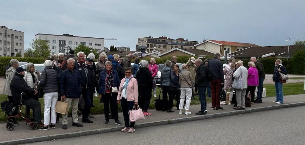 2026-05-11 Ute i det blå Bild1.jpg
