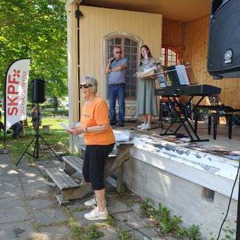 Från säker@digitalt Säfstaholms slottspark